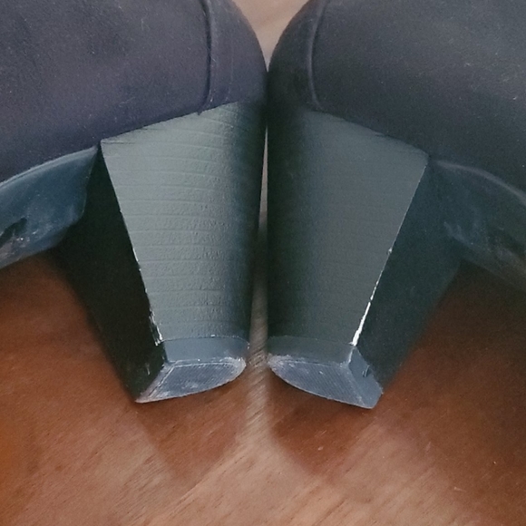 Booties - Picture 4 of 4